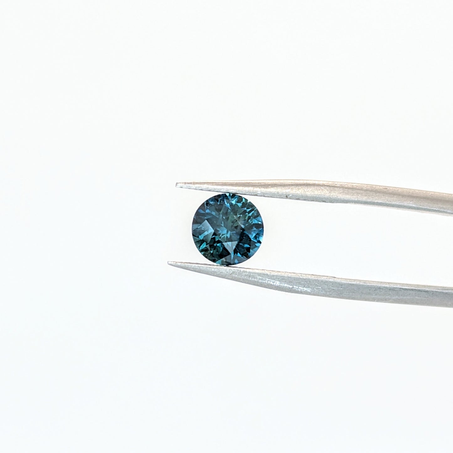 ms0197 medium dark blue round montana sapphire