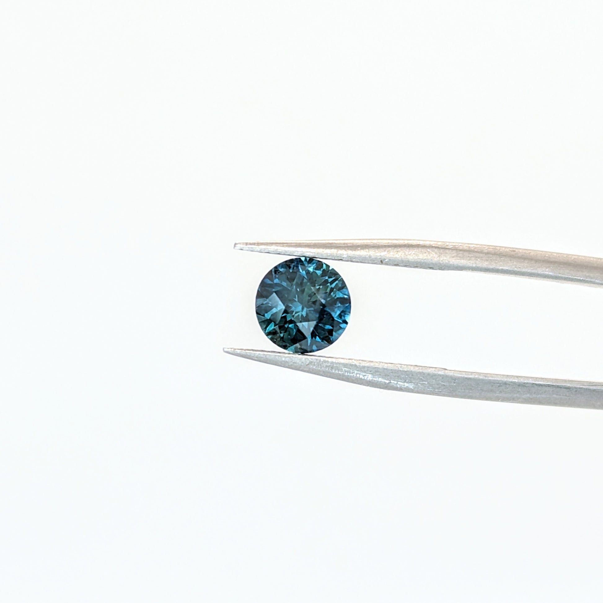 ms0197 medium dark blue round montana sapphire
