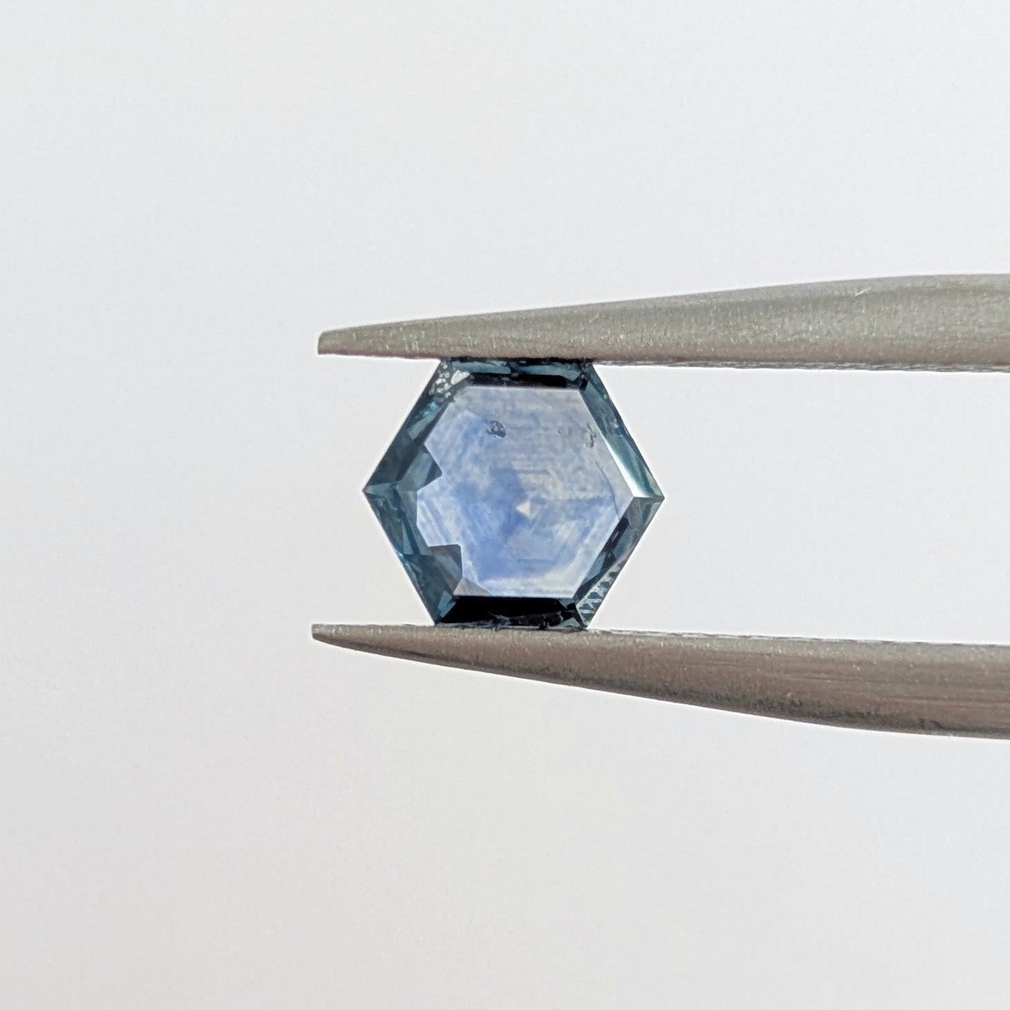 ms0244 0.65ct blue rose cut hex montana sapphire