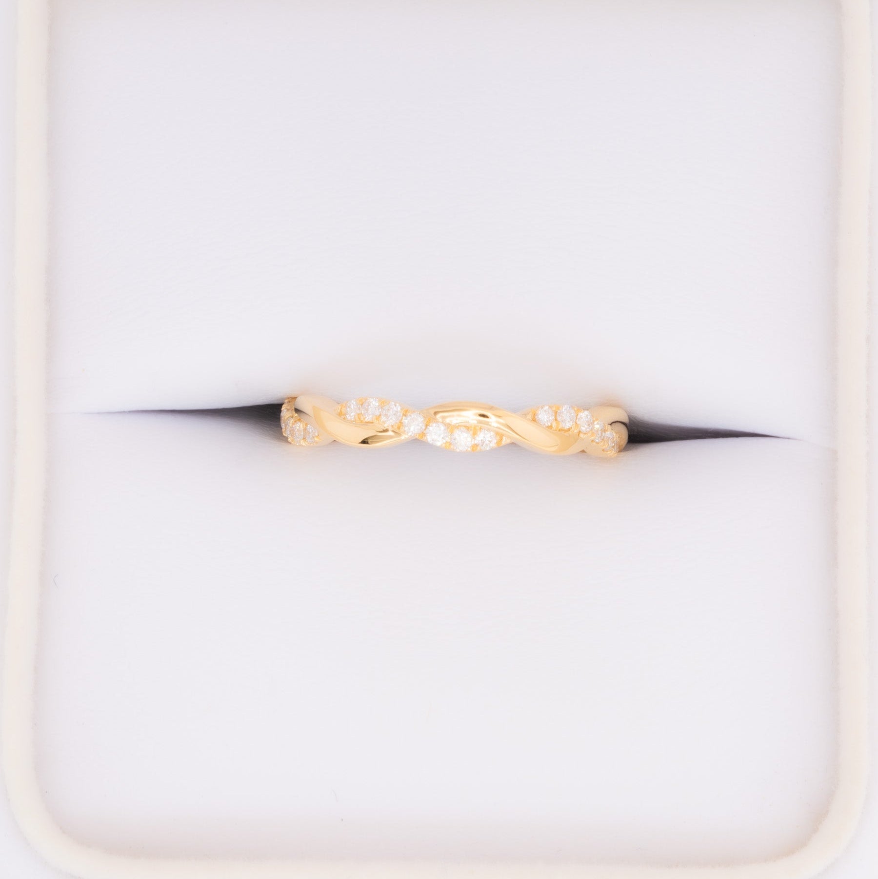 odette infinity band with lab diamonds in yellow gold