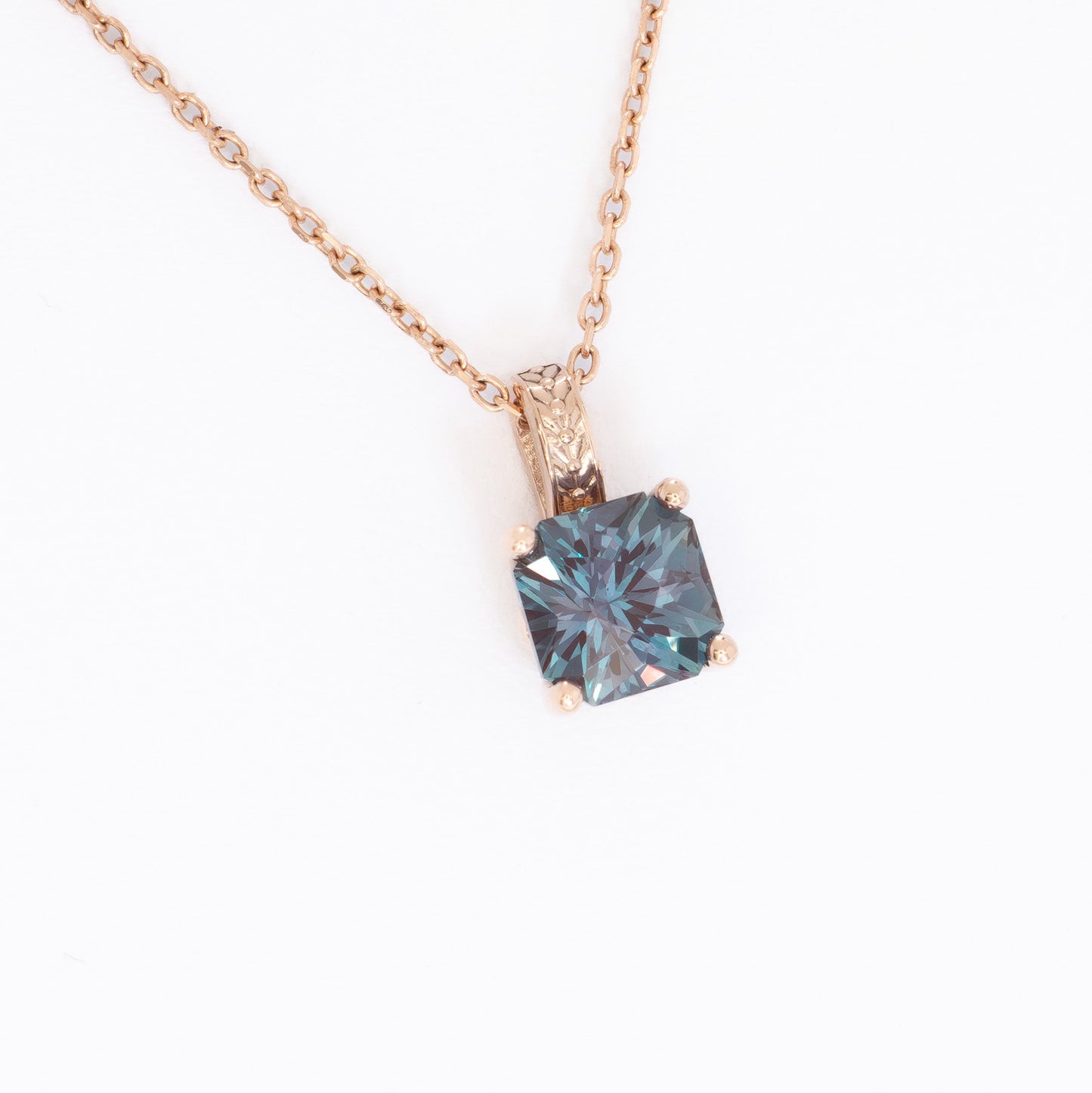 paisley lab alexandrite necklace in rose gold
