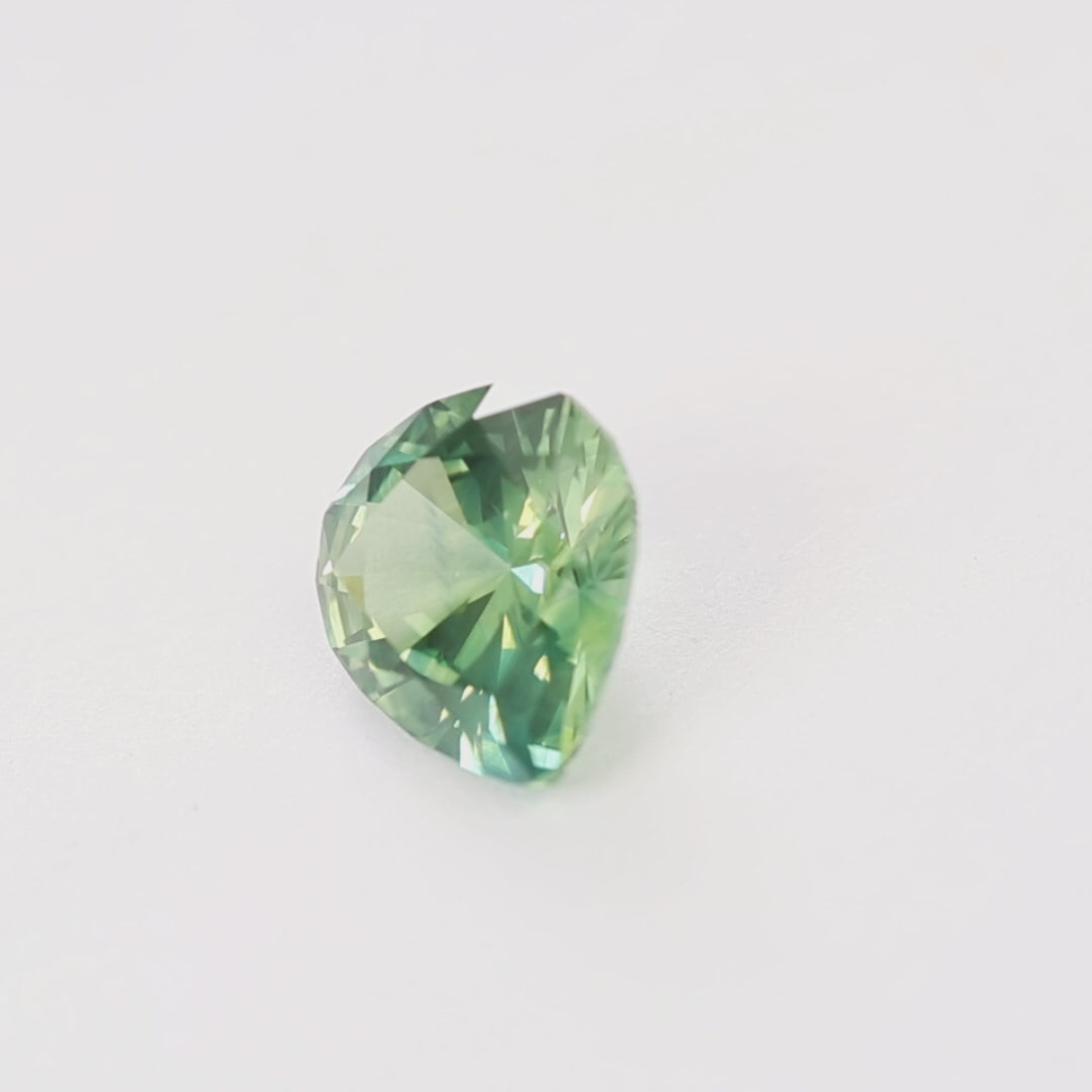 AU0142 1.58ct eden pear green australian sapphire