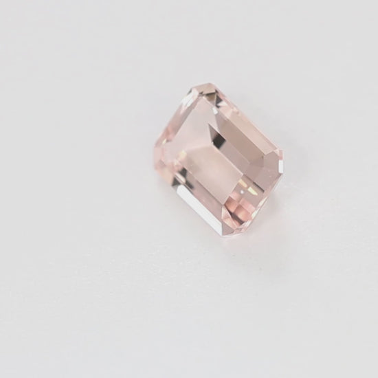 MG0105 1.22ct step cut morganite
