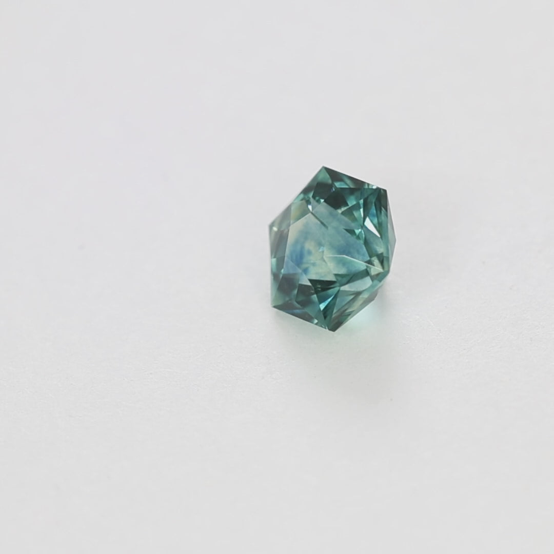 MS0167 1.53ct medium blue cosmos hex montana sapphire