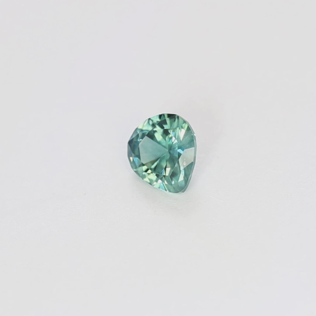 MS0245 0.87ct blue-green pear montana sapphire