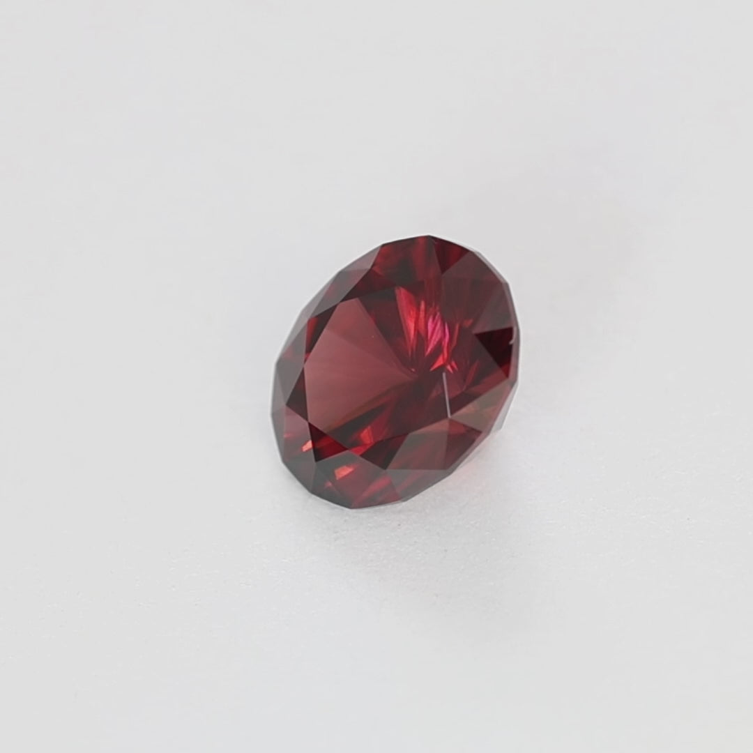 ZR0130 3.08ct omni oval red zircon