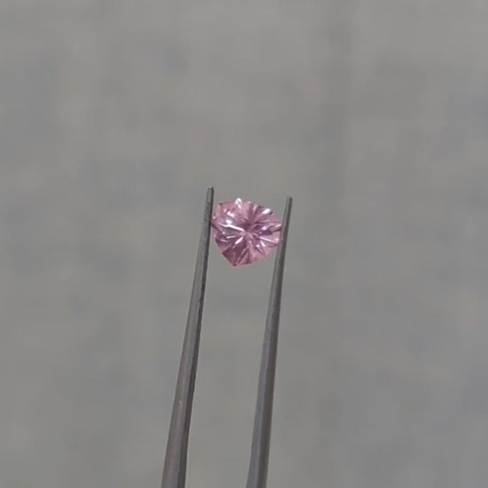 SP0103 pink spinel heart