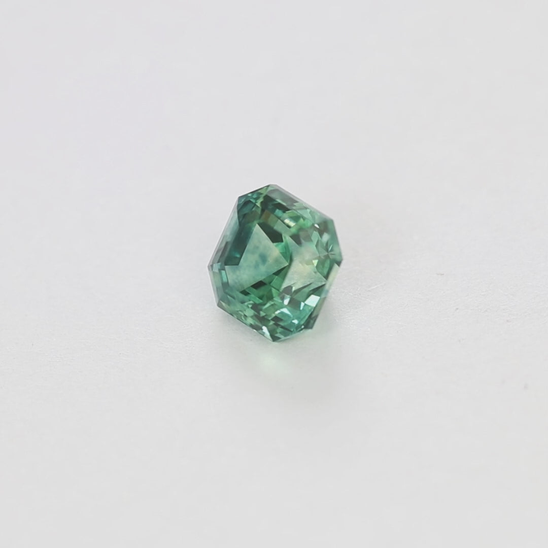 MS0170 1.65ct color change blue to green asscher montana sapphire