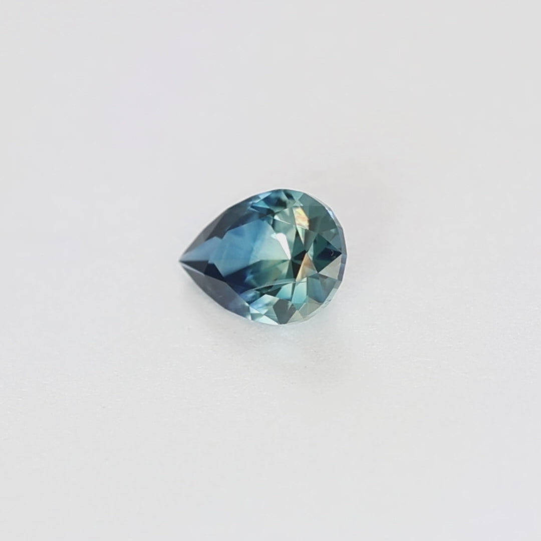MS0248 0.97ct bi-color pear montana sapphire