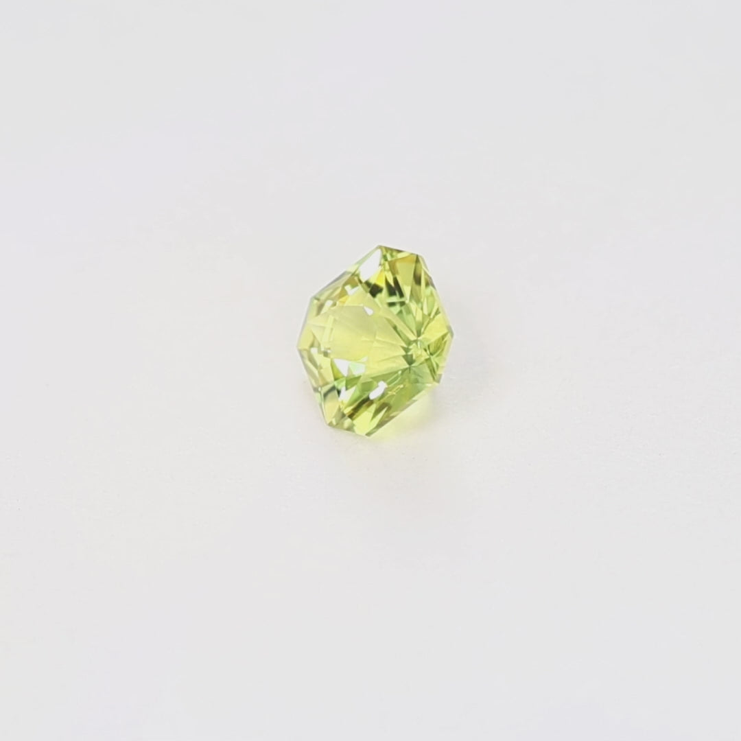 AU0139 1.15ct bi-color yellow green void reaver asscher australian sapphire