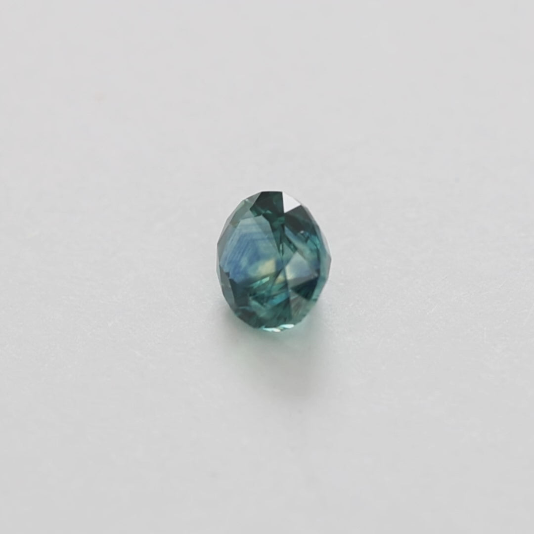 MS0204 1.60ct medium blue omni oval montana sapphire