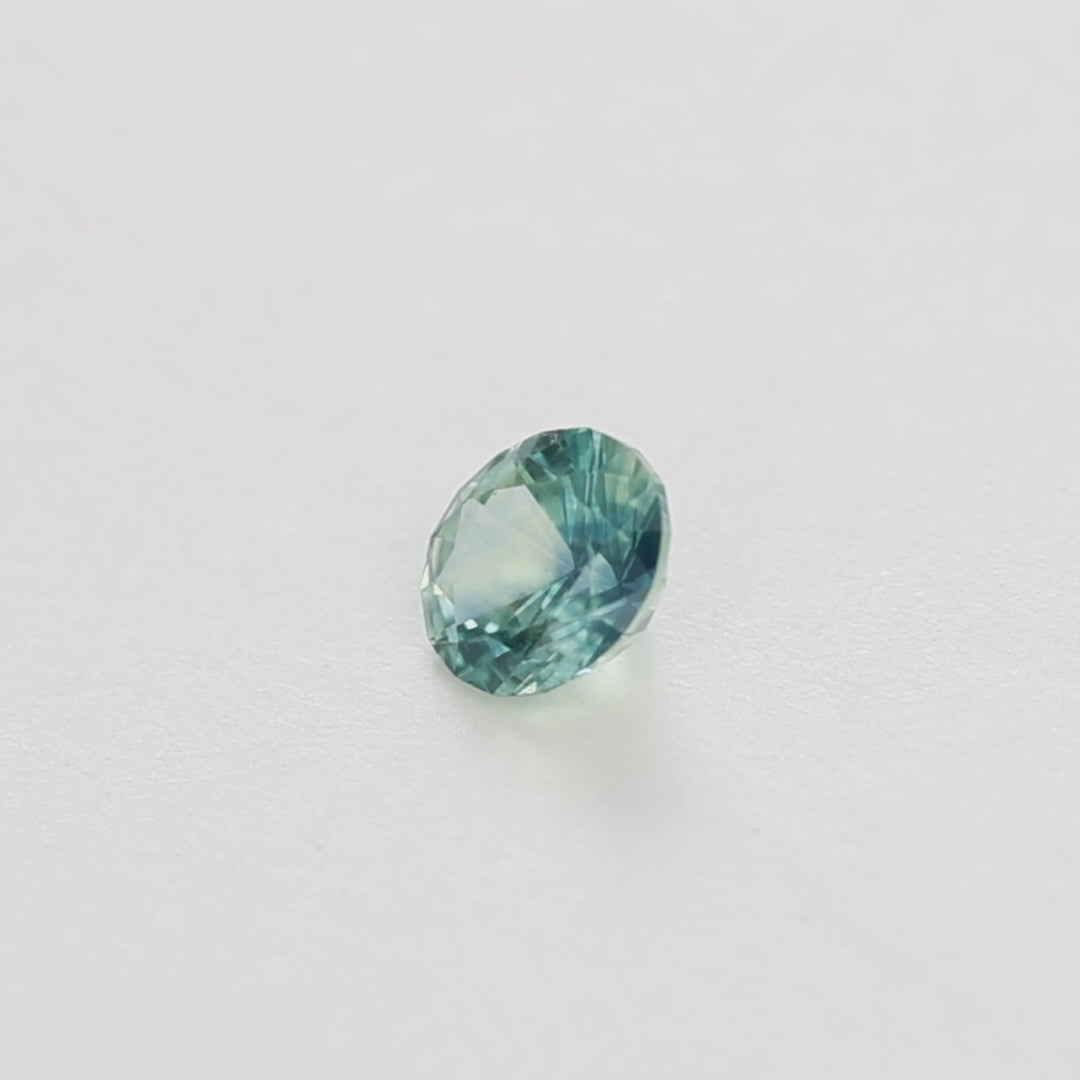 MS0194 0.77ct light blue oval montana sapphire