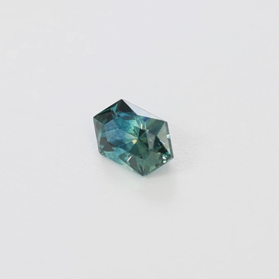 MS0184 1.05ct blue dutch marquise montana sapphire