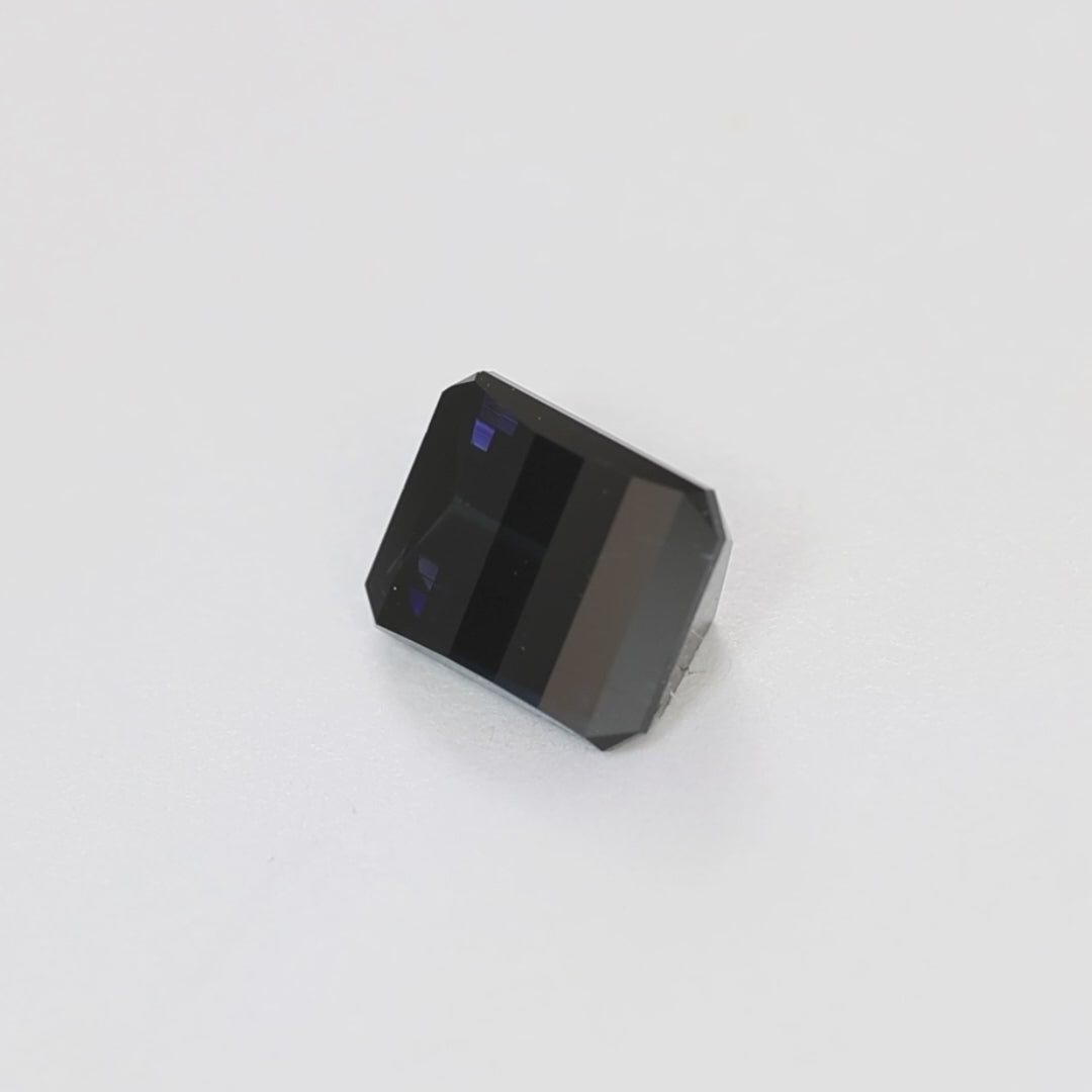 TL0114 2.64ct midnight blue opposed bar tourmaline
