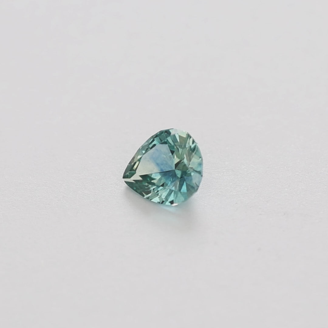 MS0232 1.36ct bi-color white and blue eden pear montana sapphire