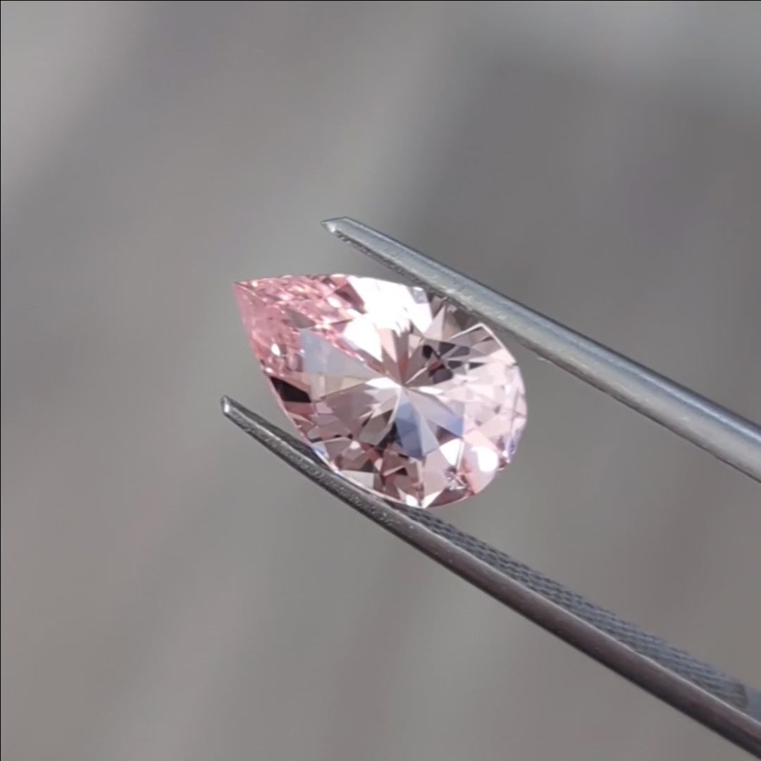 MG0103 2.00ct pear cut morganite
