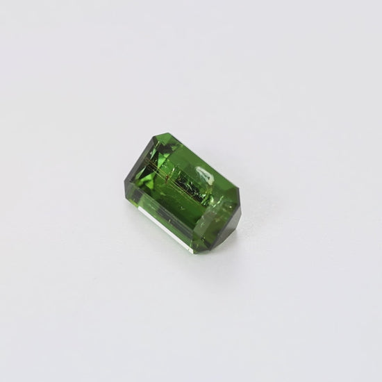 TL0110 2.06ct green step cut tourmaline