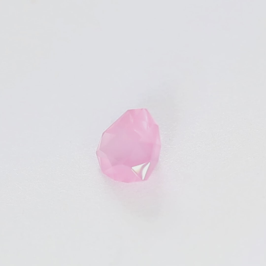 SP0108 0.66ct heart cut pink spinel