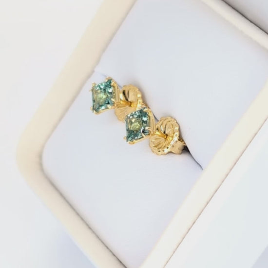 emma earrings in yellow gold with princess cut green lab sapphires