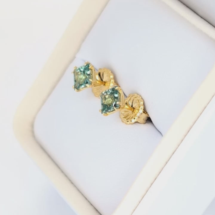 emma earrings in yellow gold with princess cut green lab sapphires