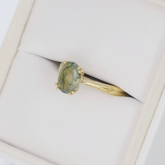 grace ring in yellow gold with green oval moss agate