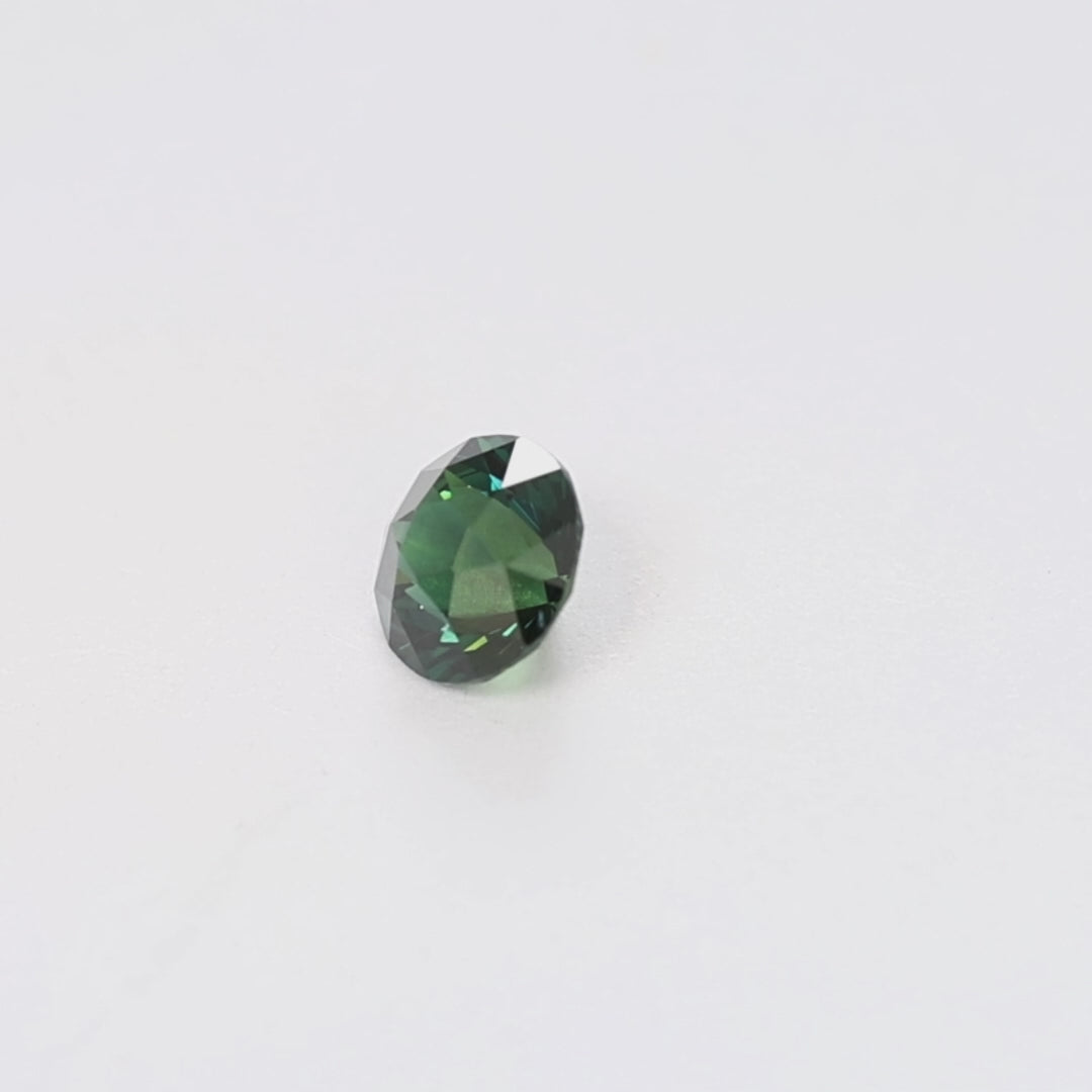 AU0124 1.00ct dark teal stormlight round australian sapphire