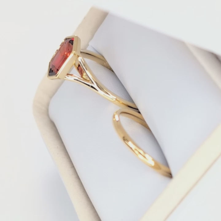 The perfect bezel set solitaire to flash around, what more could you ask for