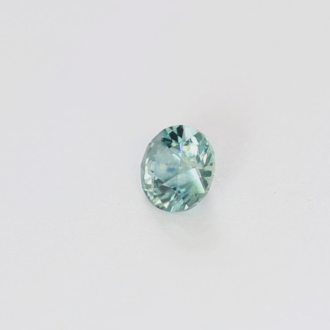 MS0241 0.97ct blue-green round montana sapphire