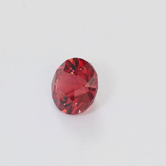 GR0122 1.63ct stormlight round red malaya garnet