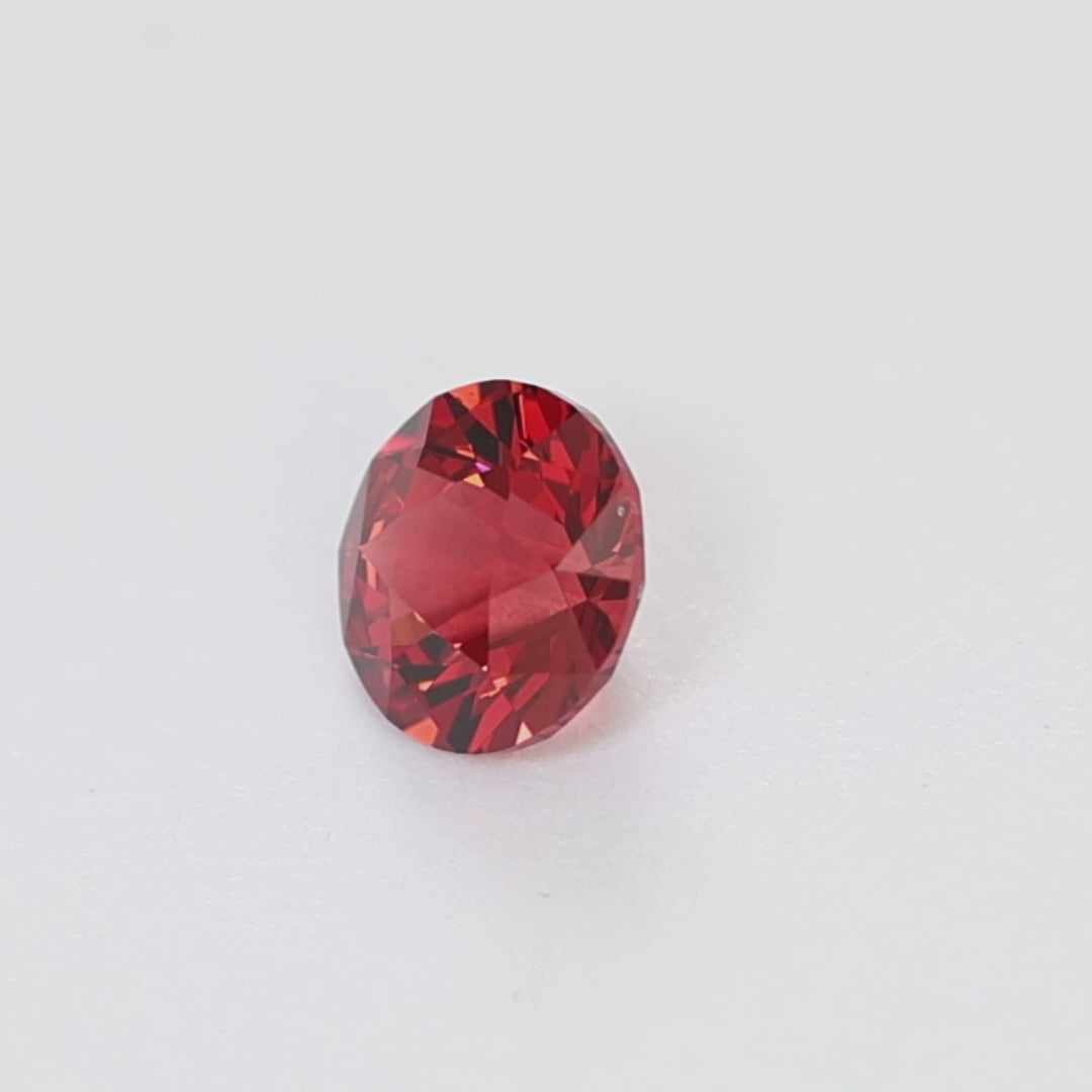 GR0122 1.63ct stormlight round red malaya garnet