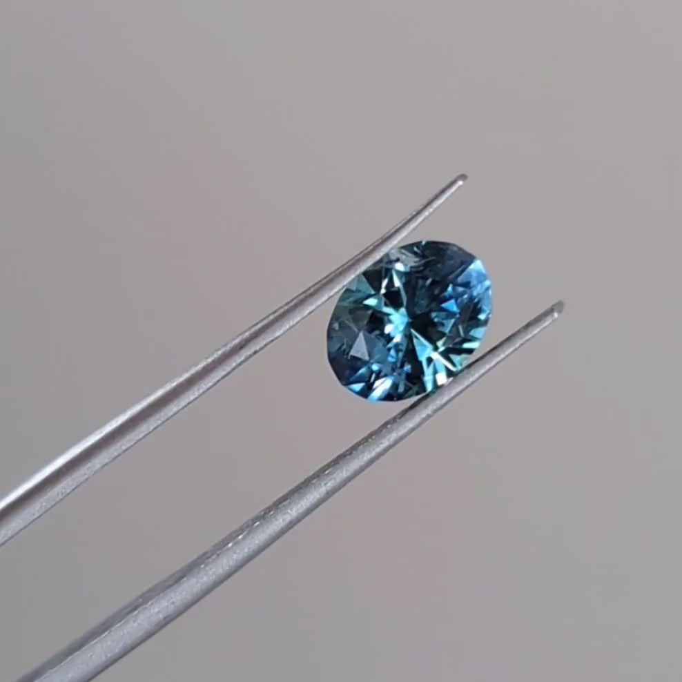 ms0153 blue oval montana sapphire