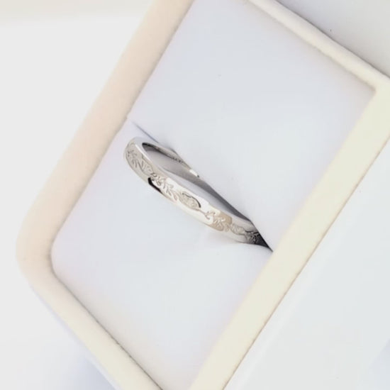 nyla engraved band in white gold