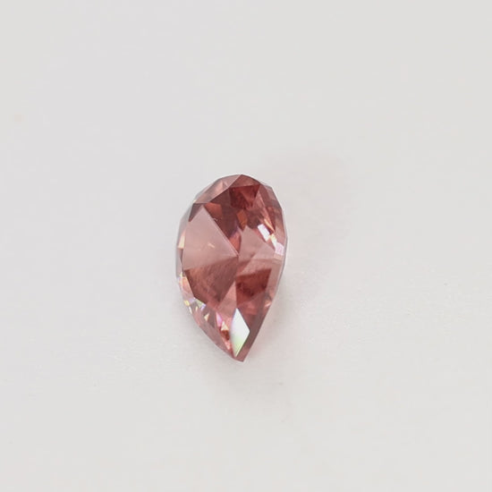 ZR0132 2.87ct eden pear pink-peach zircon