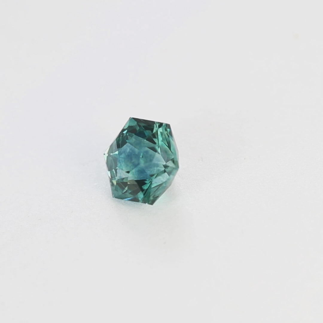 MS0262 1.46ct blue-green cosmos hex montana sapphire