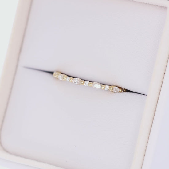 Delila Band in yellow gold with moissanite accents