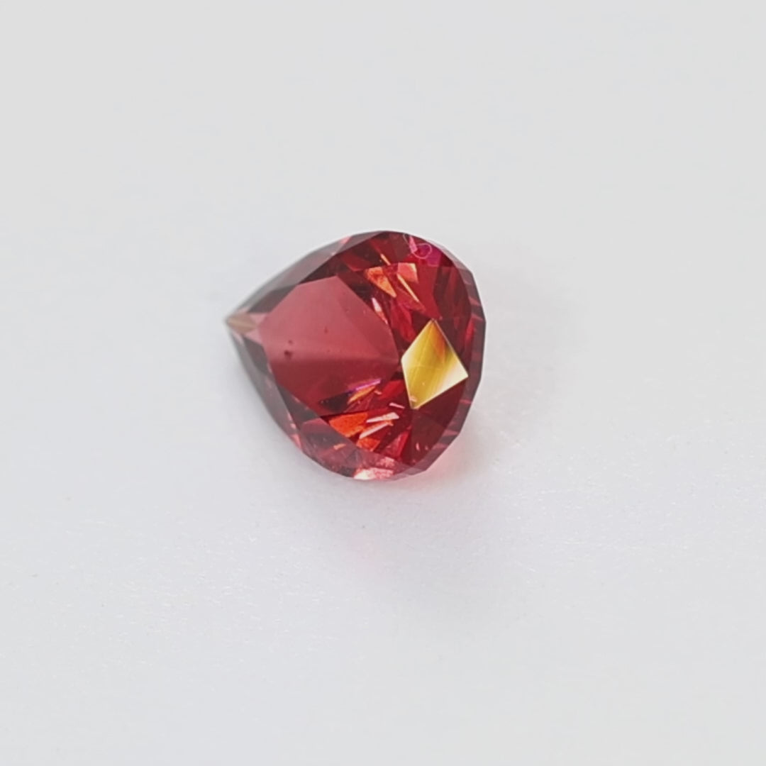GR0121 1.79ct eden pear red malaya garnet