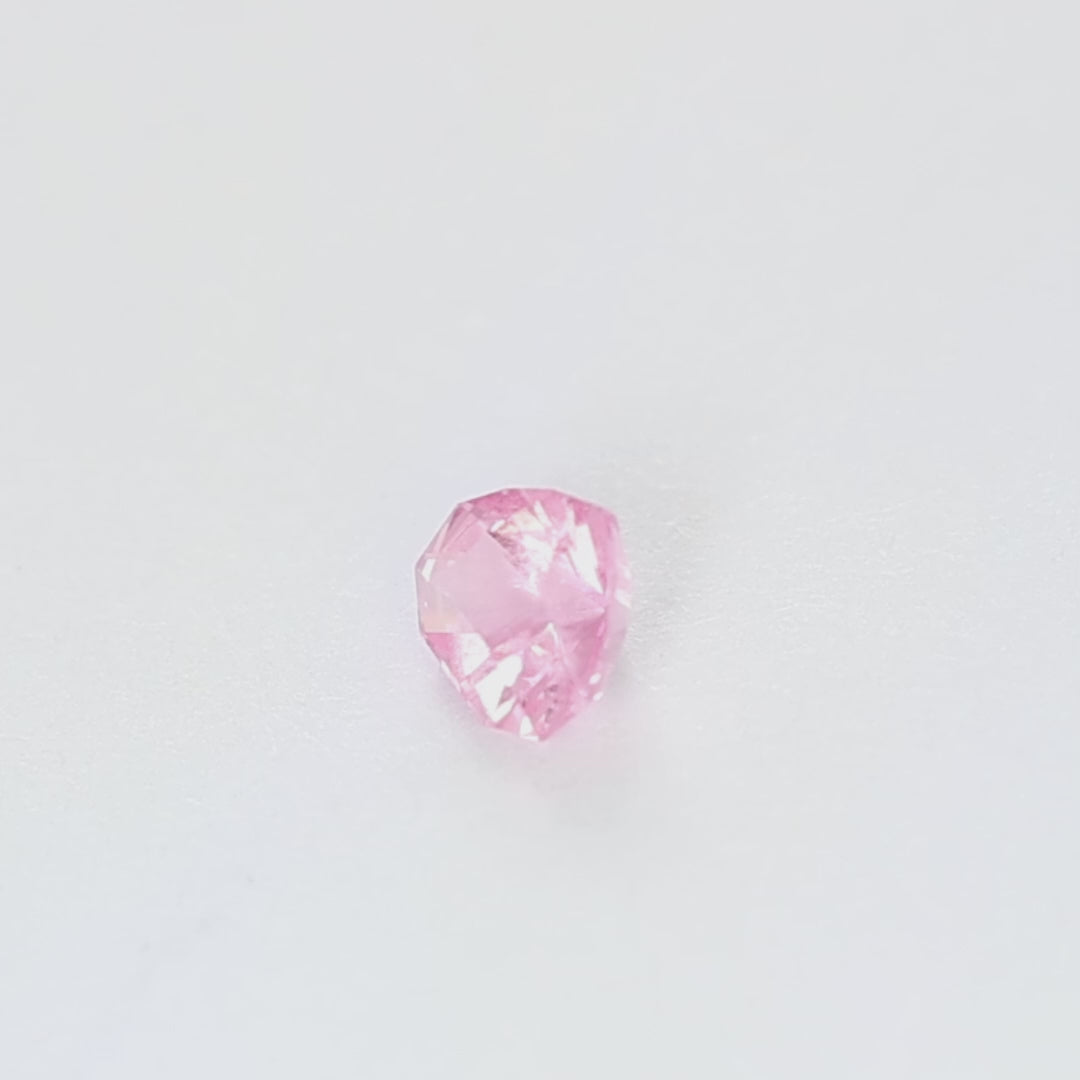 SP0103 0.48ct heart cut pink spinel