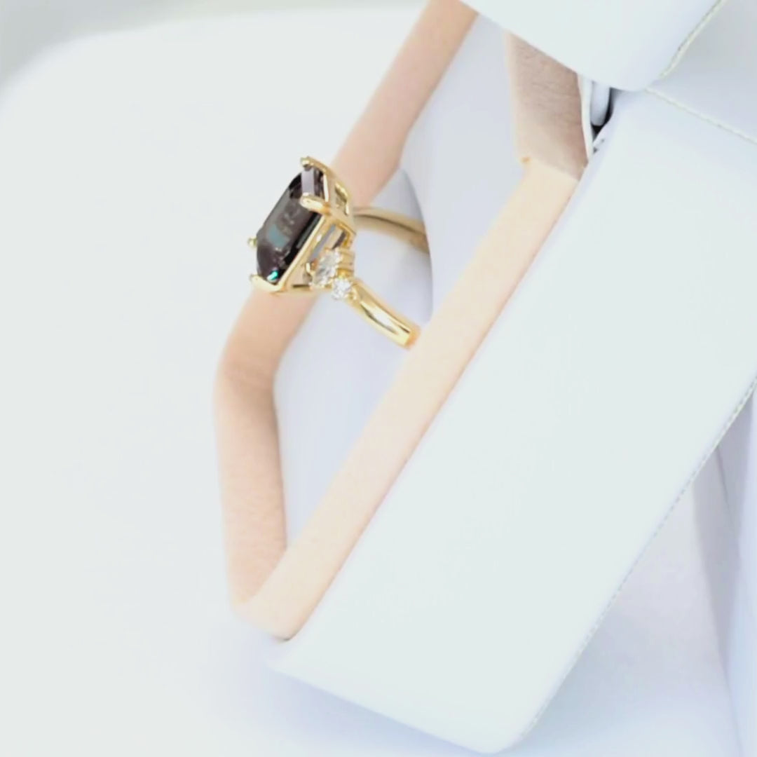 sabrina accented ring in yellow gold with step cut lab alexandrite