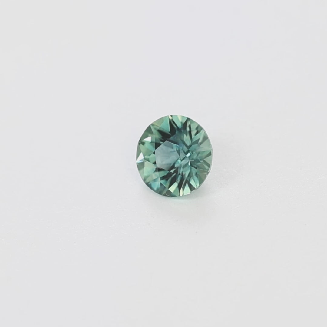 MS0182 0.68ct light blue-grey round montana sapphire